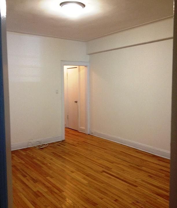 1st image of 4309 40th St