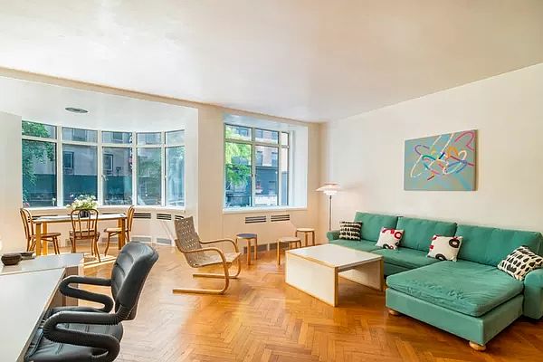 1st image of 24 W 55th St APT 2C