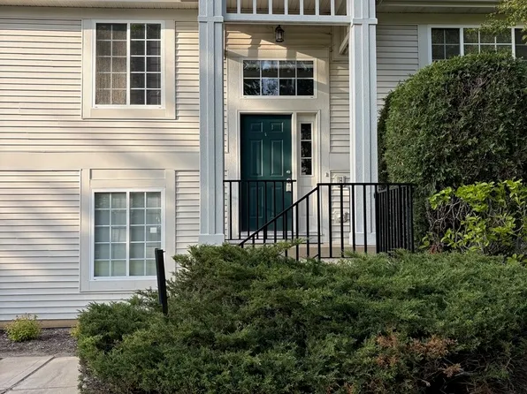 2419 Oakfield Ct #2419, Aurora, IL 60503