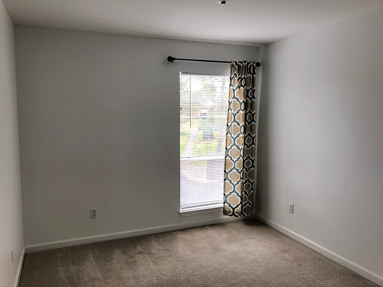 515 Basswood Ave #A15 — Photo 8