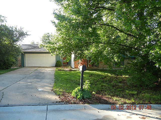 2nd image of 144 Bentwood Ln