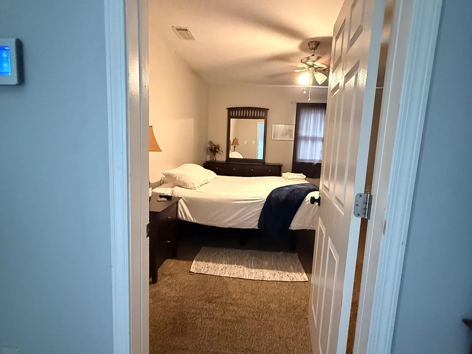 4 bed, 2.5 bath, 2800 sqft, $819 — Photo 4