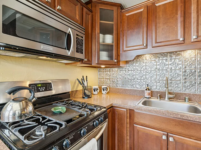 1171 N Grass Valley Rd — Photo 25
