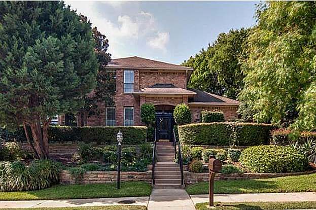 1st image of 2914 Gainesborough Dr