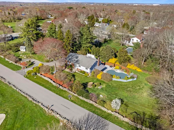 26R Lamphere Road, Waterford, CT 06385