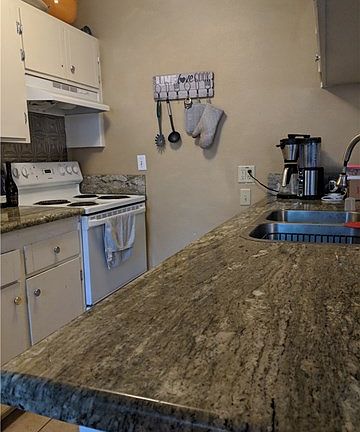 5th image of 139 W Lassen Ave #28