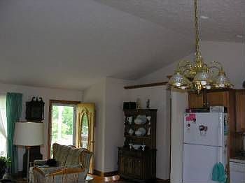 5th image of 6795 Fawn Dr NE