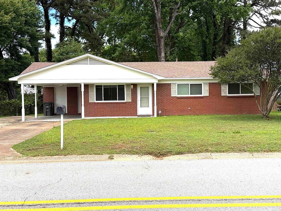 1st image of 146 Cloverdale Blvd