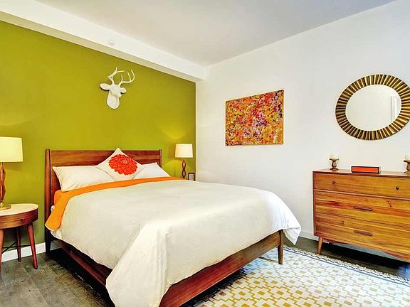 5th image of 272 Manhattan Ave APT 2D