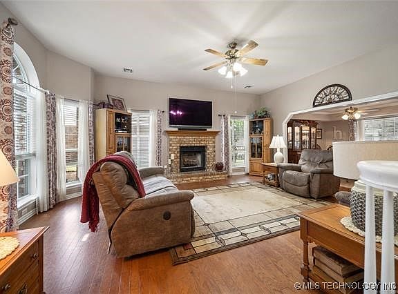 5th image of 7806 N 128th East Ave