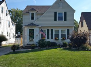 1039 Hawthorne Ave, Lorain, OH