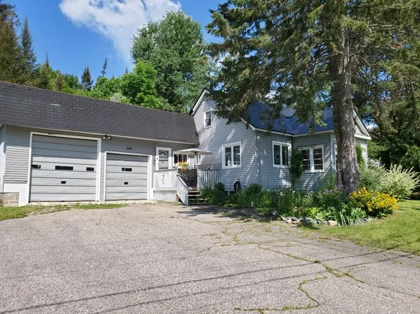 319 Ontario St, Burk's Falls, ON P0A 1C0