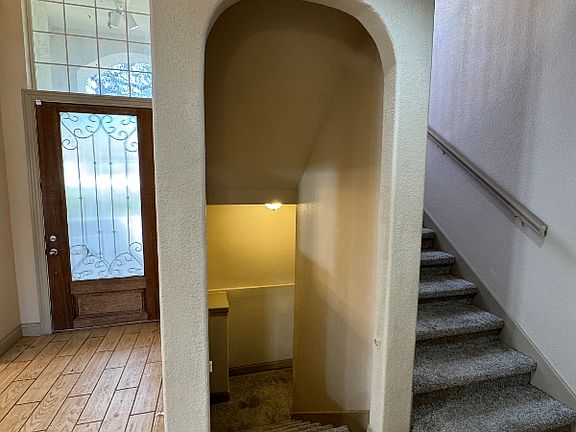 4th image of 1738 Hadbury Ln