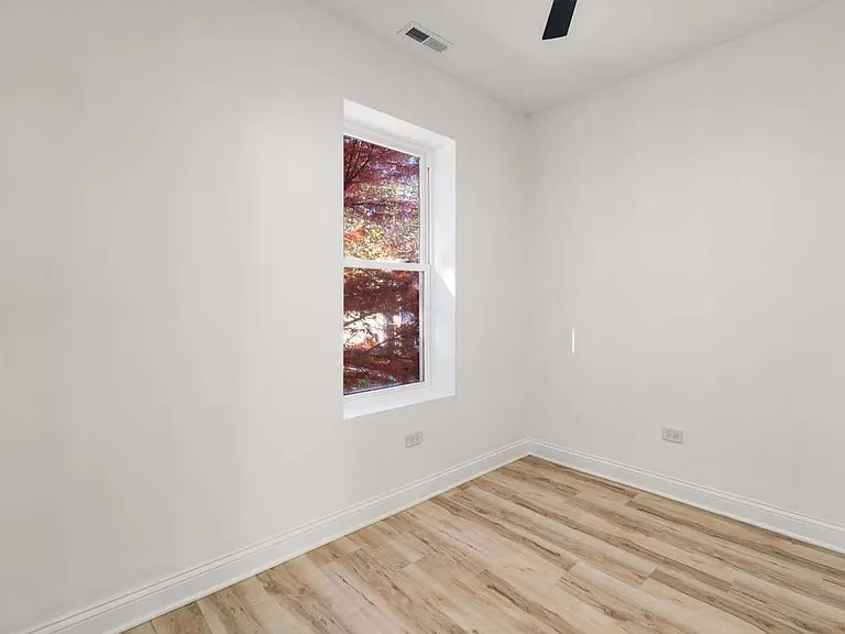 7337 S Green St #2 — Photo 9