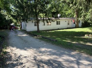 1609 Airport Rd, Urbana, IL 61802