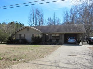 1183 Hildreth Rd, Columbus, MS 39702