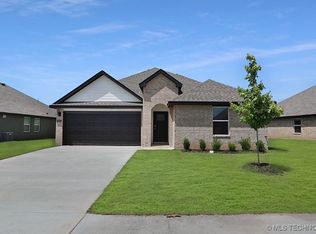7233 E 155th Pl S, Bixby, OK 74008