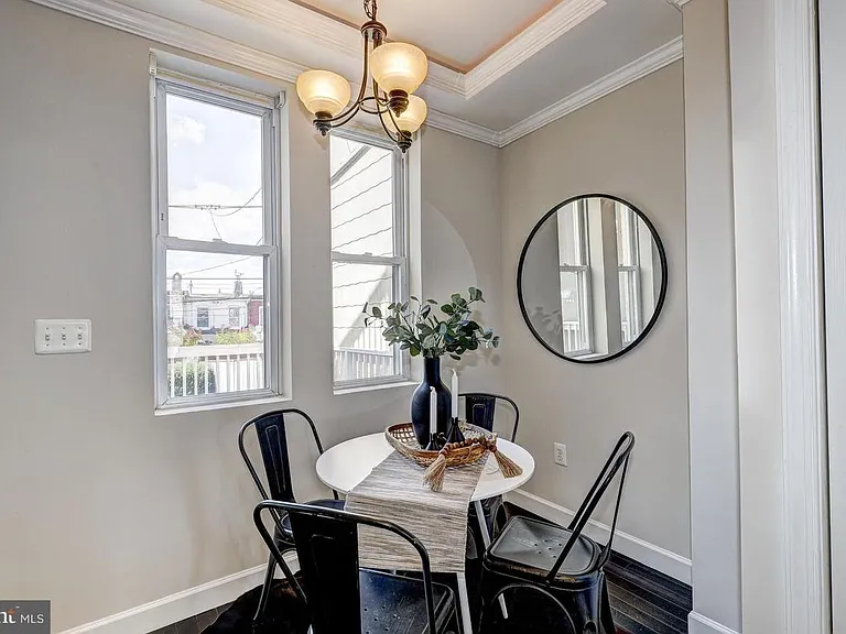 312 S Clinton St — Photo 14
