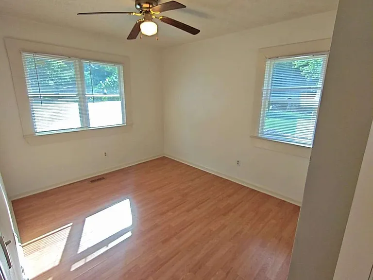4400 Winding Creek Dr — Photo 29