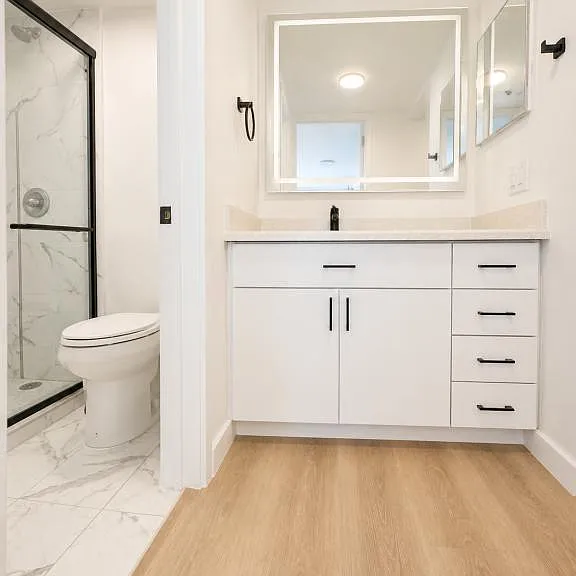 7832 Collins Ave #404 — Photo 5