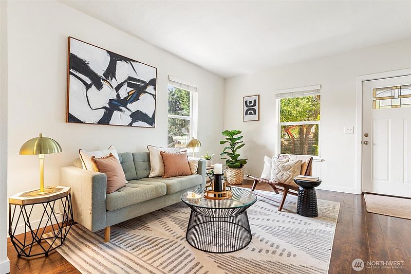 5th image of 8632 45th Avenue S