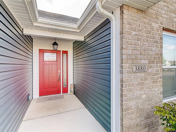 2nd image of 3880 Scoria St