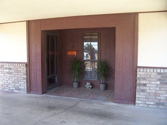5th image of 3800 Bowie Ave