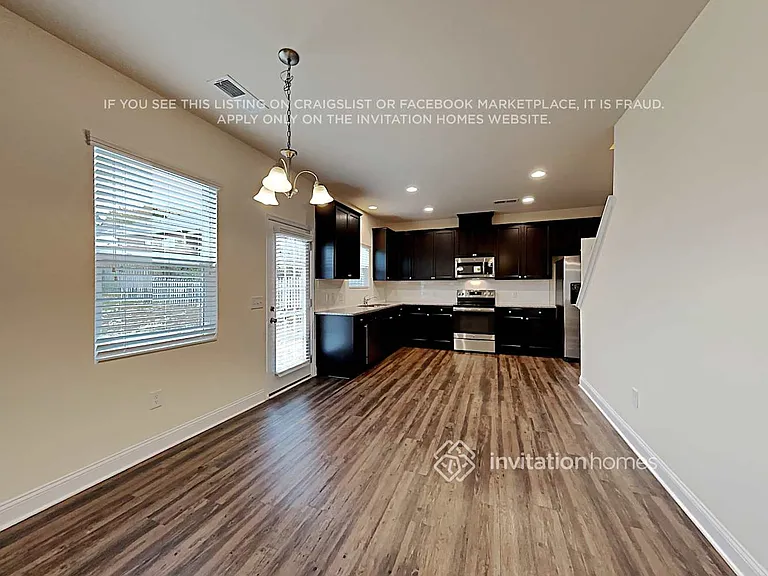9812 Maywine Cir — Photo 7