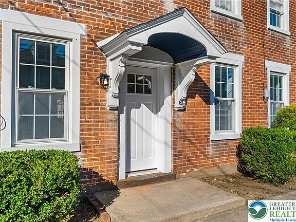 3rd image of 620 Monocacy Dr