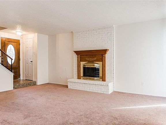 5th image of 5207 Burlingame Dr