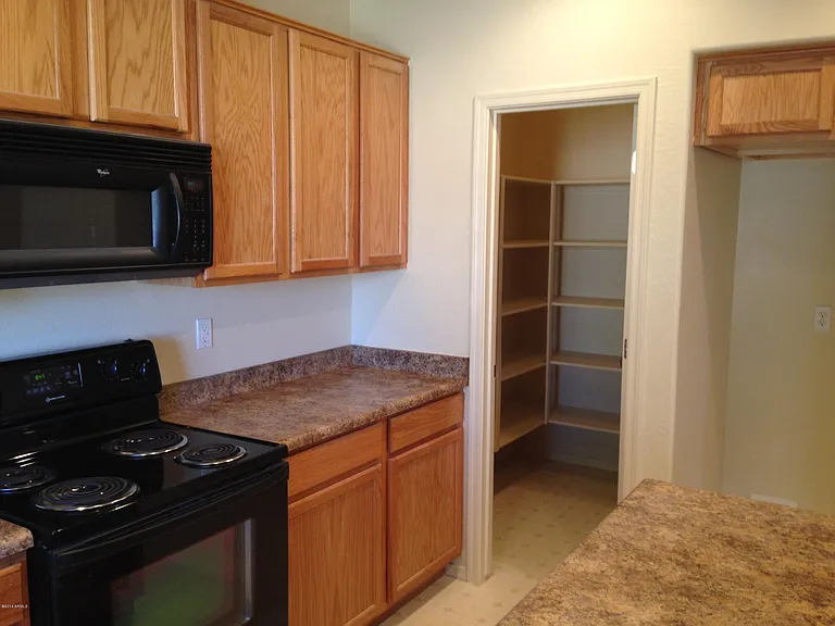 2050 S Falcon Dr — Photo 4