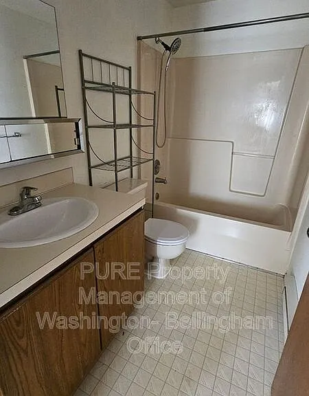 2256 Douglas Rd #1 — Photo 4