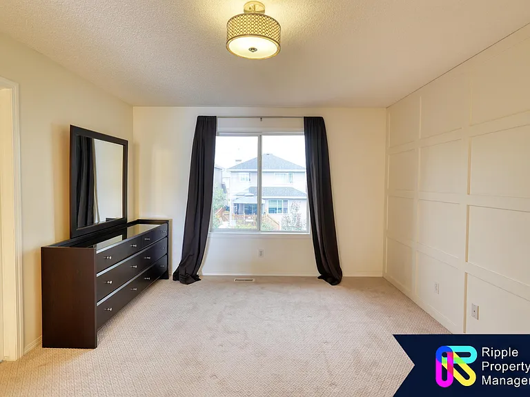44 Bridlewood Gdns SW — Photo 11