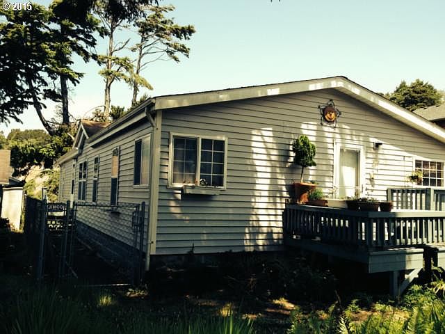 1st image of 235 McKenzie St