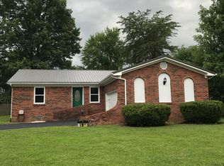 121 Circle Dr, Berea, KY 40403