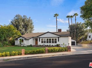 16962 Strawberry Dr, Encino, CA 91436