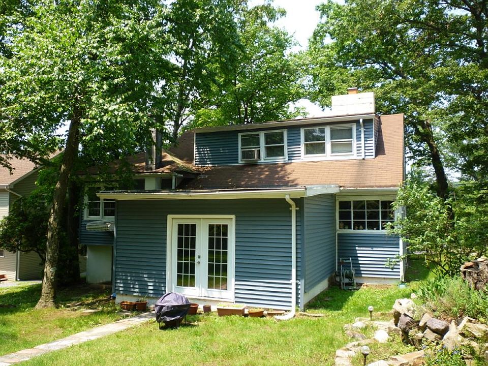 2nd image of 173 White Meadow Rd