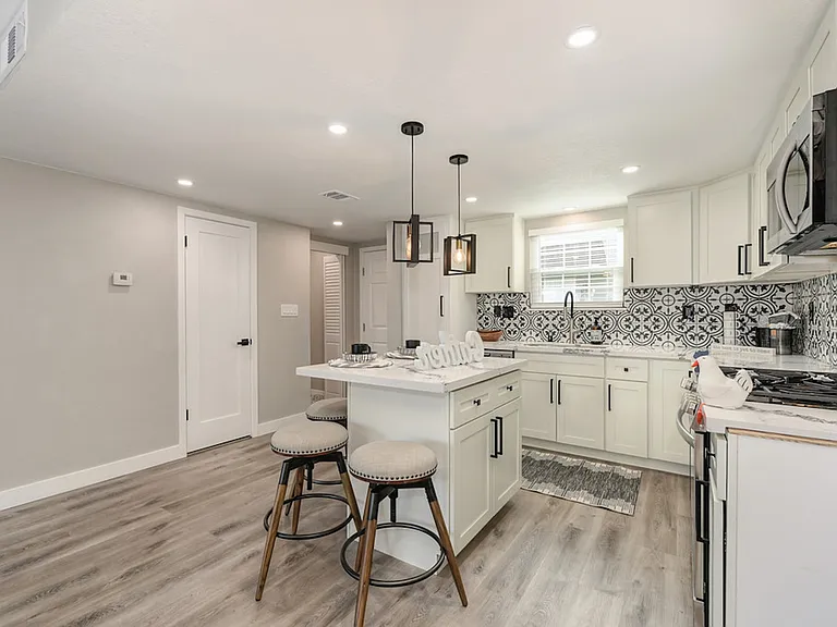 5608 Hillsdale Blvd #C — Photo 20
