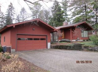 207 Windsor Dr, Syracuse, NY 13214