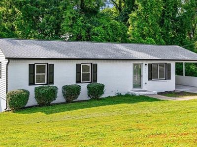 948 Sportsmans Dr, Winston Salem, NC, 27101