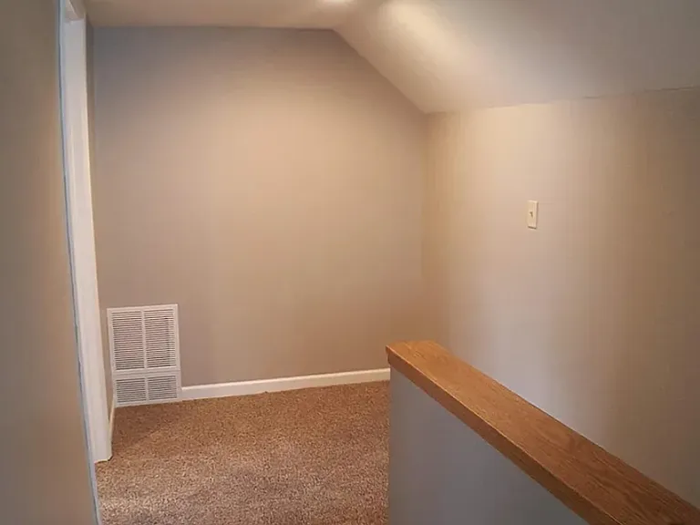 2092 Garfield Ave — Photo 6