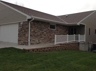 1039 Chestnut St, Syracuse, NE 68446