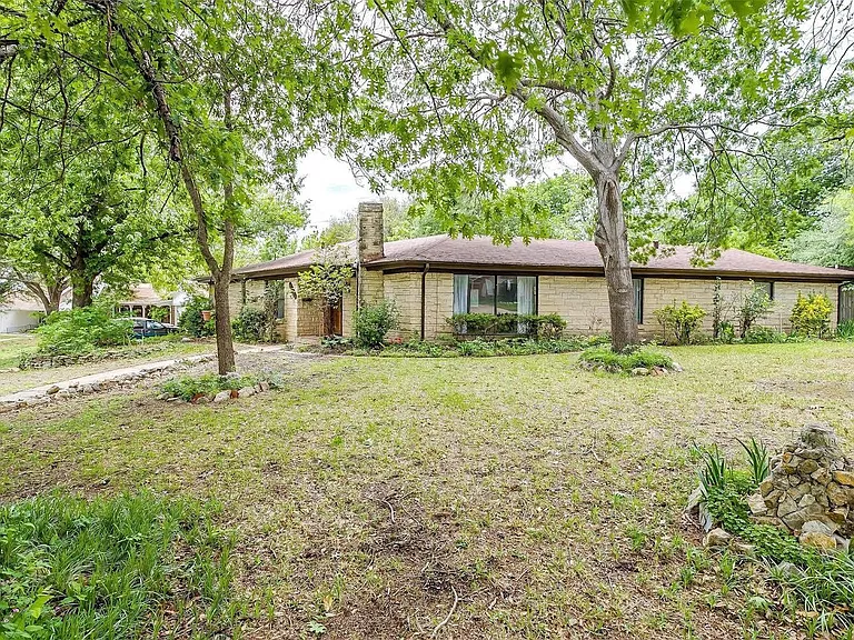 8328 Tucson Trl — Photo 2