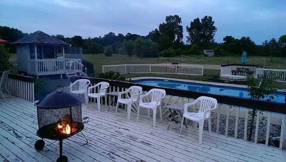 2nd image of 2084 Plank Rd