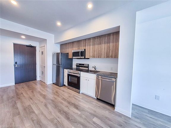 3rd image of 101 Golden Eagle Rd #511