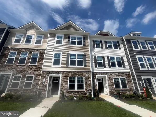 1560 Bentstalk Dr, Frederick, MD 21703