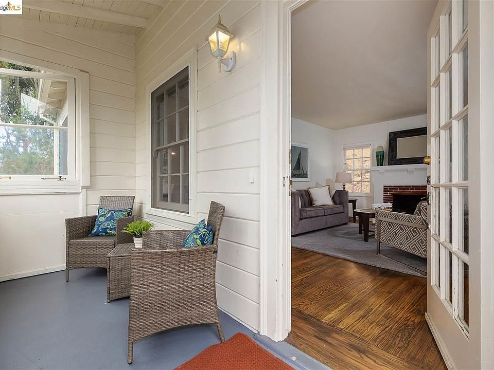 1st image of 250 Capricorn Ave