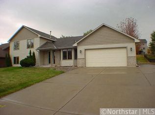 17646 Iberia Ave, Lakeville, MN 55044