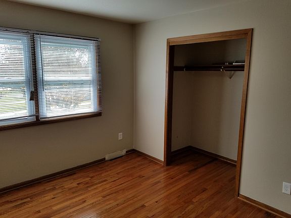 4th image of 1910 Kensington Dr