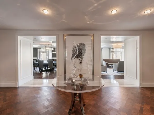 535 West End Avenue 15 image 1 of 11